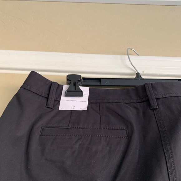 Talbots Relaxed Chino Black Pants Sz.12 Relaxed Leg Ankle Length Below Waist New - Picture 7 of 9